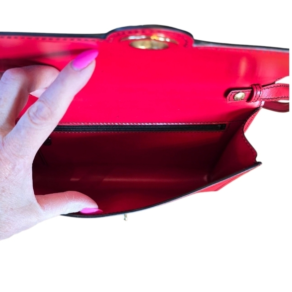 Louis Vuitton Pochette Red Epi Leather Convertible Crossbody Clutch - Picture 10 of 13